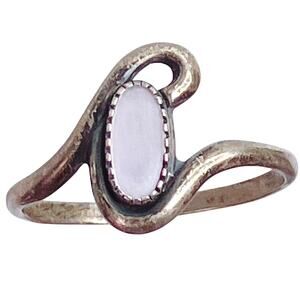 Vintage Ring Sterling Silver Mother of Pearl 1960s Signed WM Modernist Size 7.5